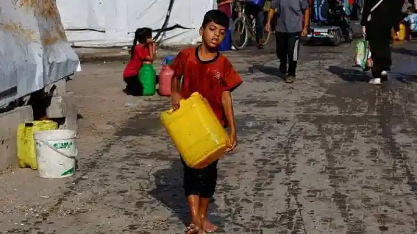 Israel has carried out dozens of air strikes and artillery shelling on Gaza City, killing at least seven Palestinians, despite US President Donald Trump urging the country to halt its bombardment. The escalation comes after Hamas submitted its response to Trump's 20-point peace plan.