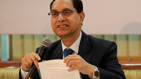 It's the “moral responsibility” of bank managements to follow SEBI's insider trading regulations, Chairman Tuhin Kanta Pandey said on Wednesday. “Insider trading risks thrive where controls are weak, where processes are unclear, responsibilities are undefined, and oversight is inconsistent,” Pandey told managing directors and chief executives of listed banks in Mumbai on