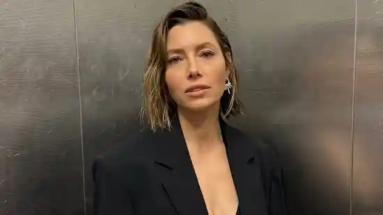 Jessica Biel shared her personal workout routine in July 2025 on TikTok, and Flow Space shared a glimpse into the Hollywood actor's impressive regimen in a July 17 Instagram video. In the clip, Jessica – who has two sons with singer-husband Justin Timberlake –detailed several exercises, including barbell hip thrusts (modified with dumbbells), hamstring curls, and a cable med glute kickback (also modified with resistance bands due to travel). <strong>Also read | </strong><strong>Actor Anita Raj's fitness secrets for toned body at 62: 'From lifting heavy weights to holding 61-minute plank'</strong>Jessica Biel shared her personal workout routine in July 2025 on TikTok, and Flow Space shared a glimpse into the Hollywood actor's impressive regimen in a July 17 Instagram video. In the clip, Jessica – who has two sons with singer-husband Justin Timberlake –detailed several exercises, including barbell hip thrusts (modified with dumbbells), hamstring curls, and a cable med glute kickback (also modified with resistance bands due to travel). <strong>Also read | </strong><strong>Actor Anita Raj's fitness secrets for toned body at 62: 'From lifting heavy weights to holding 61-minute plank'</strong>