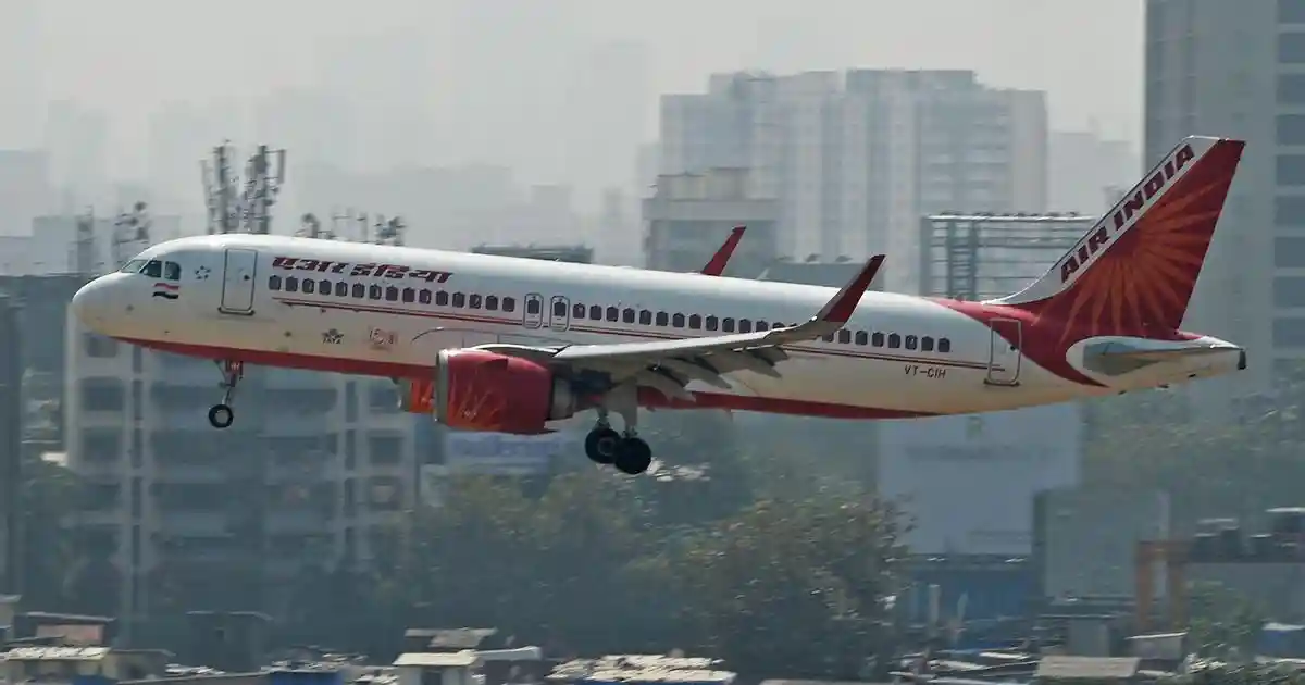 <strong>Oil marketing companies have reduced the price of aviation turbine fuel for international flights by 27%.</strong> With this