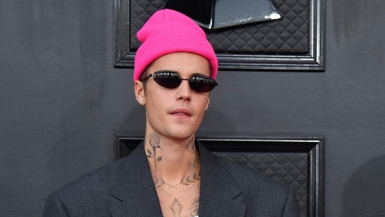Justin Bieber posted a lengthy statement on his Instagram Stories addressing speculation about his anger management. Singer Justin Bieber has been under intense media scrutiny for the last few months. A few days ago, he had a fiery confrontation with paparazzi in California, where he was seen yelling at them and demanding some space. He then shared his conversation with an unidentified friend, where he cut off his ties after they raised objections to the singer's behaviour. Now on Monday, the singer took to his Instagram Stories to pen a lengthy statement that he is ‘exhausted’ thinking about himself and admitted to having ‘anger issues’. (Also read: Angry Justin Bieber cuts off ties with friend for objecting to singer ‘lashing out’ at them; internet doesn't agree)