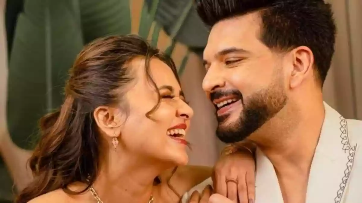 Rumours surrounding television’s beloved couple Karan Kundrra and Tejasswi Prakash have once again taken over social media. This time