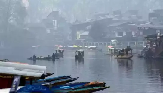 The weather is expected to remain cold, with dry and sunny conditions predicted over the next few days in Kashmir. Generally, dry weather is likely to prevail