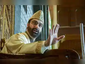 Kashmiri leader Mirwaiz Umar Farooq appealed to Prime Minister Modi and Home Minister Shah to release jailed Kashmiri leaders, including Shabir Shah, Asiya Andrabi, Engineer Rashid, and Mehraj Malik, on humanitarian grounds. He stated that such a move would foster goodwill among the people of Kashmir, highlighting the prolonged suffering of many imprisoned for dissenting views.Kashmiri leader Mirwaiz Umar Farooq appealed to Prime Minister Modi and Home Minister Shah to release jailed Kashmiri leaders, including Shabir Shah, Asiya Andrabi, Engineer Rashid, and Mehraj Malik, on humanitarian grounds. He stated that such a move would foster goodwill among the people of Kashmir, highlighting the prolonged suffering of many imprisoned for dissenting views.Srinagar: Hurriyat leader Mirwaiz Umar Farooq on Friday urged Prime Minister Narendra Modi and home minister Amit Shah to reconsider the cases of jailed leaders from Jammu and Kashmir, including Shabir Shah, Asiya Andrabi, Engineer Rashid and Mehraj Malik on humanitarian basis and release them immediately.<br><br>Mirwaiz, while addressing Friday congregation at historic Jama Masjid, said such steps would go a long way in winning the hearts of people of Kashmir and earning their good will. 