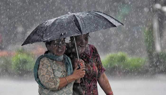 Kerala Rain Warning: The Orange alert indicates that residents in the affected districts should exercise heightened caution, particularly in vulnerable areas prone to landslides and flooding. Kerala Rain Alert: The Kerala Meteorological Department on Thursday updated its weather warnings as heavy rainfall continues across the state, issuing an Orange alert for Idukki and Pathanamthitta, while Yellow alerts remain in Thiruvananthapuram, Kollam, Kottayam, Alappuzha, Ernakulam, Thrissur, and Palakkad. The department has predicted that the rains will continue in the coming days, with isolated heavy showers in several districts.