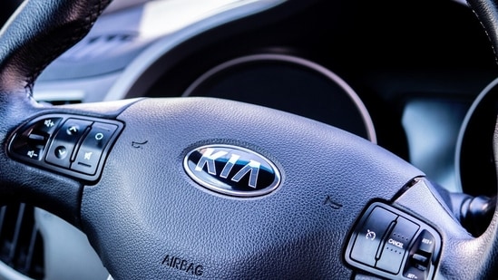 Kia has issued two recalls in one week for over 300,000 of its vehicles over loose parts. The National Highway Traffic Safety Administration (NHTSA) issued two separate notices in this regard. If you have Kia Telluride models from 2023 to 2025, then the car may be recalled for faulty door belt moldings. 201,149 vehicles have been recalled.