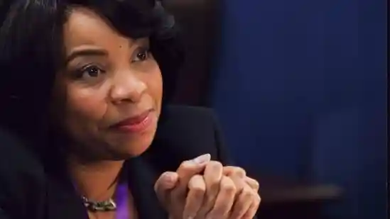 Kimberly Hébert Gregory, the celebrated actress who starred in Vice Principals, The Chi, and the movie Five Feet Apart, passed away at the age of 52. Chester Gregory, her ex-husband and an actor and musician, verified the news on social media. The cause of Kimberly Hébert Gregory's death has not yet been formally disclosed. Medical and personal details about the cause of her death have not been released by her family or representatives.Kimberly Hébert Gregory, the celebrated actress who starred in Vice Principals, The Chi, and the movie Five Feet Apart, passed away at the age of 52. Chester Gregory, her ex-husband and an actor and musician, verified the news on social media.The cause of Kimberly Hébert Gregory's death has not yet been formally disclosed. Medical and personal details about the cause of her death have not been released by her family or representatives.Her ex-husband paid tribute to her, hailing her “brilliance embodied” and “a Black woman whose mind lit every room.” The ex-couple shared a son together, as per the post.