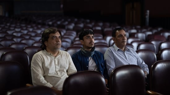 Kiss review: Varun Grover's directorial debut pulsates with ideas and concerns about regressive notions that flag the rules around censorship in Indian Cinema. Directorial debuts are special, where you have an artist finally getting a chance to say something close and important to them as a person. That Kiss is lyricist and writer Varun Grover's first film (he made this before All India Rank) informs the viewer of the subject matter that has mattered to him at some point. (Also read: All India Rank movie review: Varun Grover makes a tender, crowd-pleasing directorial debut)