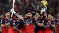 <b>Gujarat Titans 155-8 (20 overs):</b> Washington 50 (37); Dar 3-27 <b>Royal Challengers Bengaluru 161-5 (18 overs):</b> Kohli 75*
