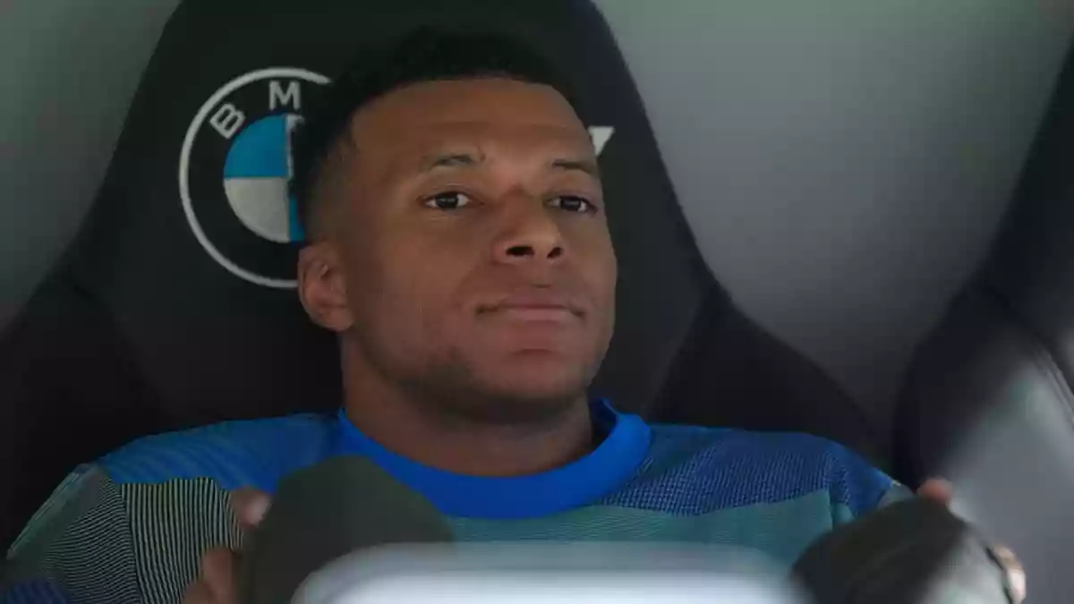 Kylian Mbappe endured a difficult night at the Santiago Bernabeu despite Real Madrid securing a comfortable 2-0 victory over Real Oviedo in LaLiga on Thursday