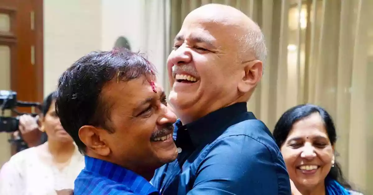A Delhi court on Friday acquitted Aam Aadmi Party leaders Arvind Kejriwal and Manish Sisodia, Telangana Jagruthi founder K Kavitha