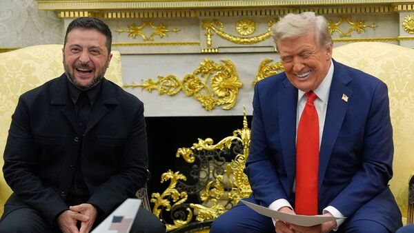Last February when Volodymyr Zelensky visited the Oval Office, a pro-Trump reporter, Brian Glennabout had mocked the Ukrainian president for not wearing a suit and “not respecting the dignity” of the White House as he came to meet President Donald Trump. Months later, the same reporter apologised for his remarks and even praised Zelensky for his choice of suit.