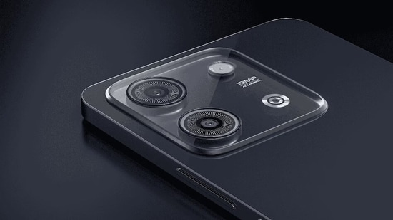 Lava has expanded its budget-friendly Yuva lineup with the launch of Lava Lava Yuva Smart 2 5G mobile. The latest device features a dual-camera 13MP primary camera, a 5,000mAh battery, and a large display, all for under Rs. 10,000 price segment. Let's take a closer look at its price, specifications and features.