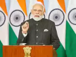 Prime Minister Narendra Modi encouraged participation in the Kashi-Tamil Sangamam. The event promotes learning Tamil and strengthens the spirit of Ek