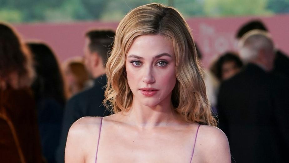 <h4>Lili Reinhart ‘definitely’ had notes for The Love Hypothesis movie, tried to protect fan-favourite moments | Interview</h4><h4>During
