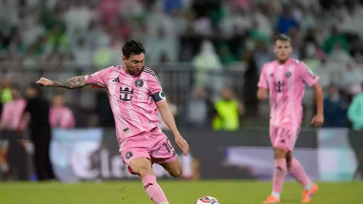 Lionel Messi injured