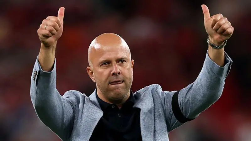 Liverpool were heavy favourites to retain the Premier League crown this season from the moment they won their 20th title at a stroll in the spring.</b> Arne Slot's first season as head coach proceeded with Liverpool virtually unchallenged from Christmas onwards, sealing the formalities with four matches left and ending 10 points clear.