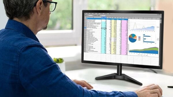 Looking to give your desk setup a powerful upgrade? Amazon is offering up to 50% off on large screen monitors from top brands like BenQ, LG, Dell, and more. A spacious display isn't just about size, it makes multitasking smoother, boosts productivity, and delivers a more immersive experience whether you're working, gaming, or streaming.