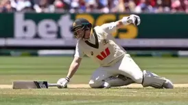 In the AUS vs ENG 4th Test match, Steve Smith's performance has angered cricket fans. He is Australia's captain in the Boxing Day match