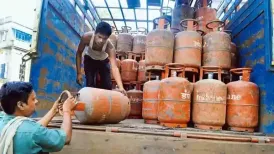 LPG Price Cut: The price of LPG cylinders used for commercial purposes will now be available at a cheaper rate, bringing much-needed relief to businesses