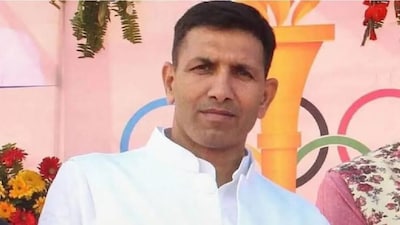Madhya Pradesh Congress president Jeetu Patwari triggered a political storm with his controversial claim that women in Madhya Pradesh consume more alcohol than anywhere else in the country. Addressing a press conference in Bhopal, Patwari also accused the BJP government's policies of drowning the state in intoxication.