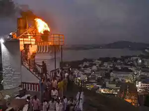 Madras High Court upholds order allowing Karthigai Deepam at Thirupparankundram Deepathoon