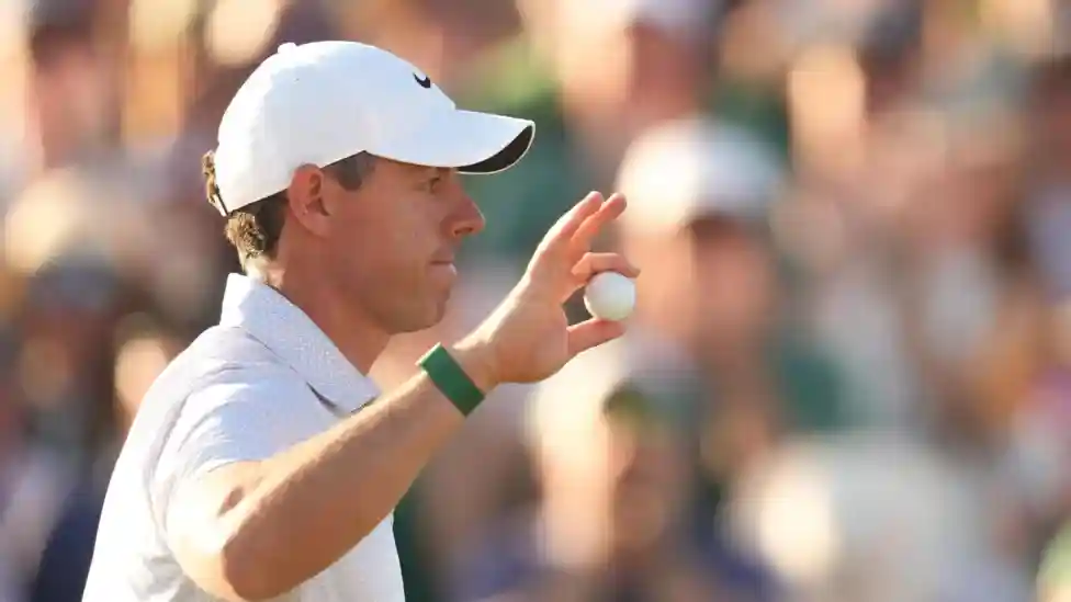 -12</b> R McIlroy (NI); -6</b> S Burns (US), P Reed (US); -5</b> J Rose (Eng), S Lowry (Ire), T Fleetwood (Eng) Selected: -4</b> T