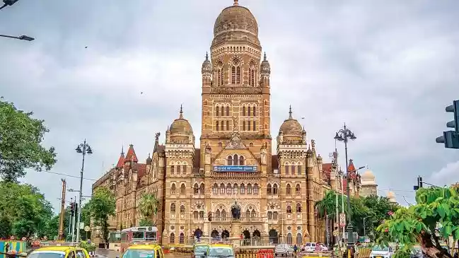 Counting of votes polled in elections to 29 municipal corporations across Maharashtra began on Friday morning with the spotlight on Mumbai