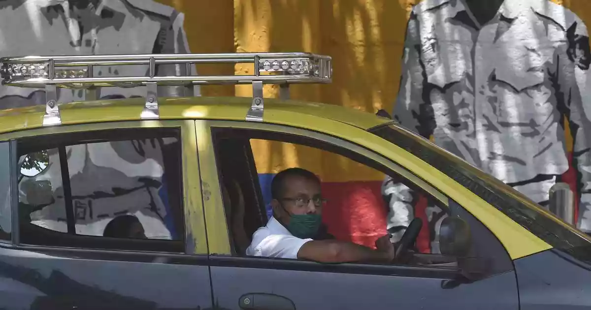 Maharashtra makes Marathi mandatory for taxi