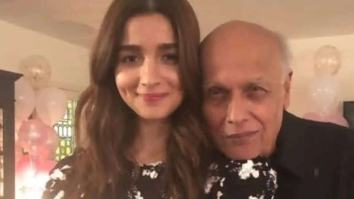 Mahesh Bhatt is known for never mincing his words and being honest with the public about his life. However, his recent revelation has come as a shock to many. During a recent chat on daughter Pooja Bhatt's podcast, Mahesh recalled that he once followed a tantric's advice and fed human flesh to an investor.