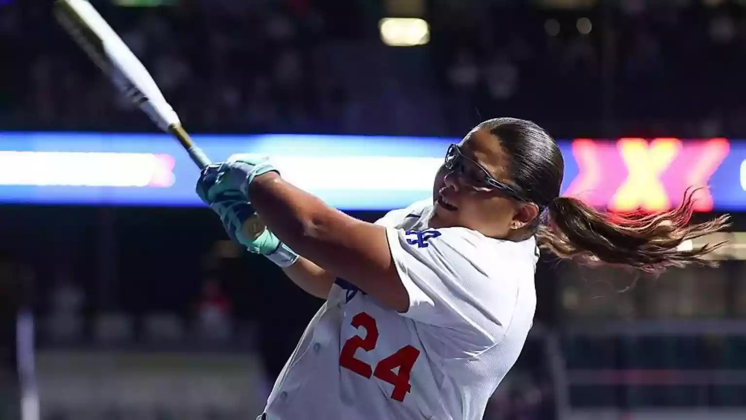 Major League Baseball signs deals with Netflix