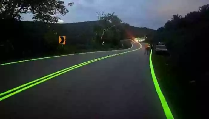 Malaysia tried to replace streetlights with glow-in-the-dark roads to save lives, but an unexpected problem shut the experiment down
