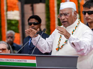 Mallikarjun Kharge criticises Modi government on Independence Day