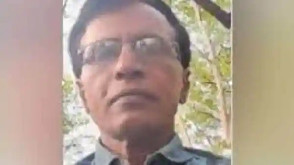 Malloujula Venugopal Rao, also known as Sonu , a senior CPI (Maoist) leader and Politburo member, surrendered along with 60 Maoist cadres in Maharashtra's Gadchiroli on Tuesday, marking a possible step toward reconciliation with the central government. He has asked one month time from the central government to hold talks with his comrades in states and those in jails.Malloujula Venugopal Rao, also known as Sonu , a senior CPI (Maoist) leader and Politburo member, surrendered along with 60 Maoist cadres in Maharashtra's Gadchiroli on Tuesday, marking a possible step toward reconciliation with the central government. He has asked one month time from the central government to hold talks with his comrades in states and those in jails.Rao urged for a one-month period for internal discussions prior to commencing formal peace talks and appealed to the government to halt armed operations against Maoist members during this time, according to ANI. This development takes place amid ongoing anti-Maoist operations spearheaded by Union Home Minister Amit Shah and various state governments nationwide. Back in September, Rao had expressed his willingness to surrender, garnering backing from a substantial number of Maoist cadres in Chhattisgarh and other regions across India.