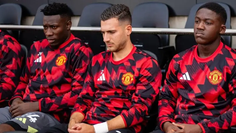 Manchester United head coach Ruben Amorim is convinced his side is better off without having a European campaign to distract them this season.</b> As a consequence of their 15th-placed Premier League finish and Europa League final defeat by Tottenham, United are missing out on Europe for only the second time since English clubs returned to Uefa competition after a five-year ban in 1990.