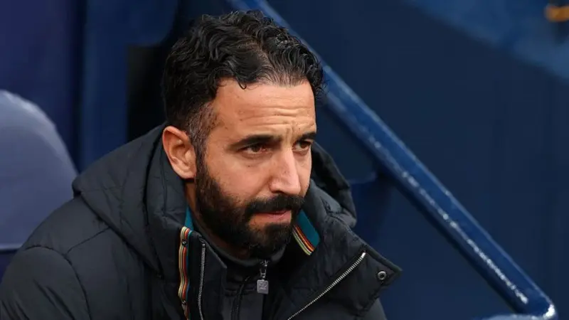 Manchester United head coach Ruben Amorim says not even the Pope could persuade him to change his controversial formation.</b> Another turbulent week at the club following the Manchester derby defeat at Etihad Stadium has included a visit from minority shareholder Sir Jim Ratcliffe, who flew into the Carrington training ground on Thursday in his helicopter.