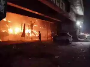 Massive blaze breaks out in Moradabad hotel