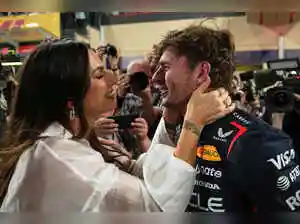 Max Verstappen takes pole position for F1 title-deciding Abu Dhabi GP