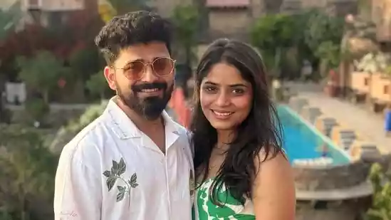 <h4>Microsoft techie couple in Noida breaks down ₹1.6 lakh monthly expenses, says city feels balanced despite rising costs</h4><h4>A