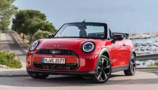 <strong>Mini Cooper Convertible:</strong> Mini has started taking bookings for the new Cooper Convertible. The booking amount has not been revealed