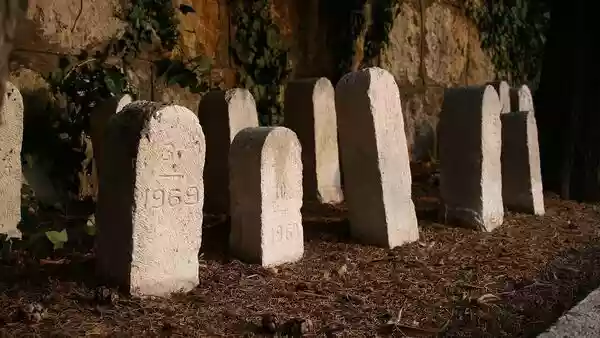 A skeleton found on a Washington State beach in 2006 was confirmed to be a former mayor who was believed to have drowned during a fishing trip in Oregon