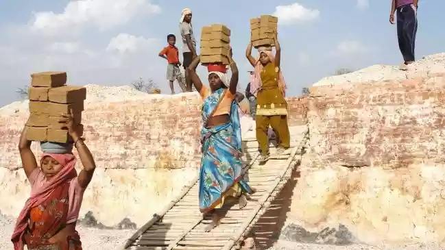 Viksit Bharat Ji Ram Ji Scheme: A new rural employment scheme is being prepared to replace MNREGA. Changes can be expected in everything from the name to the