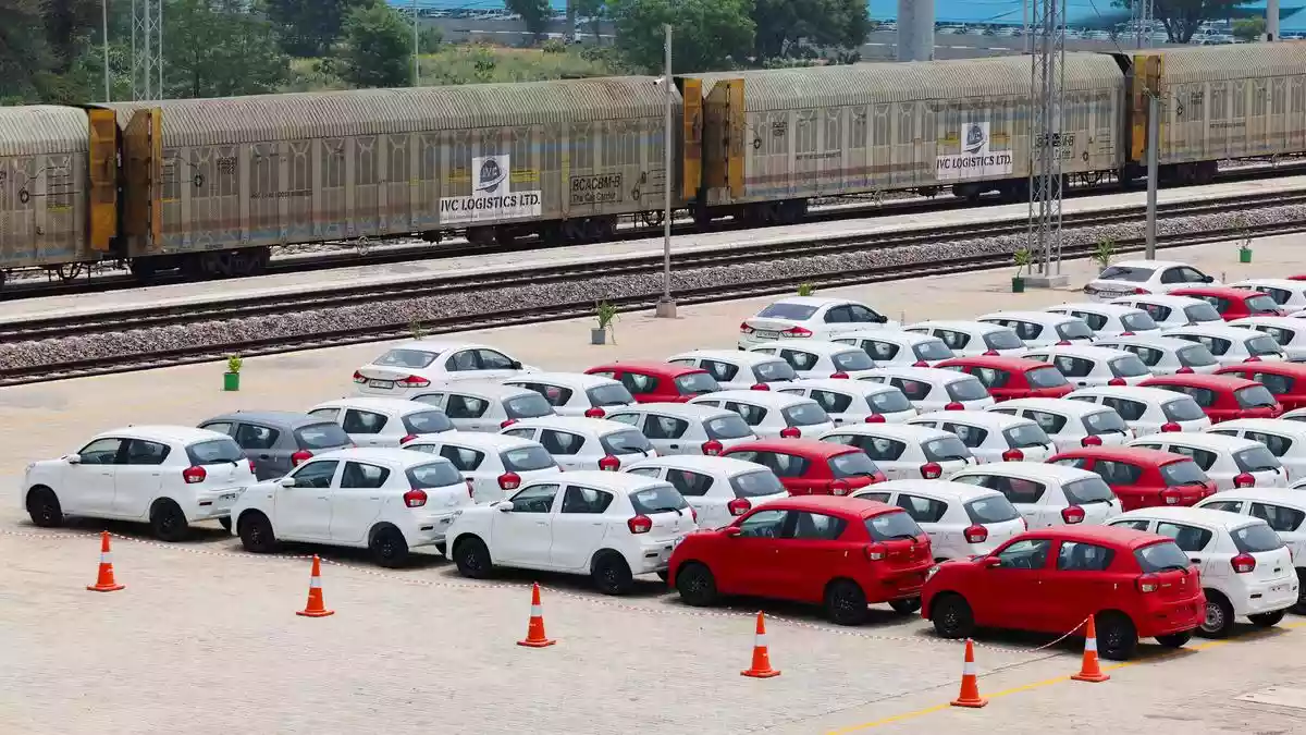 Moody’s doubles forecast of light vehicle sales growth in 2026