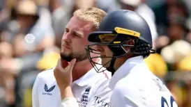 The Ashes and controversy. A tale as old as time. </b> The 2025-26 series got its first big dose on day two of the first Test in Perth when Jamie Smith