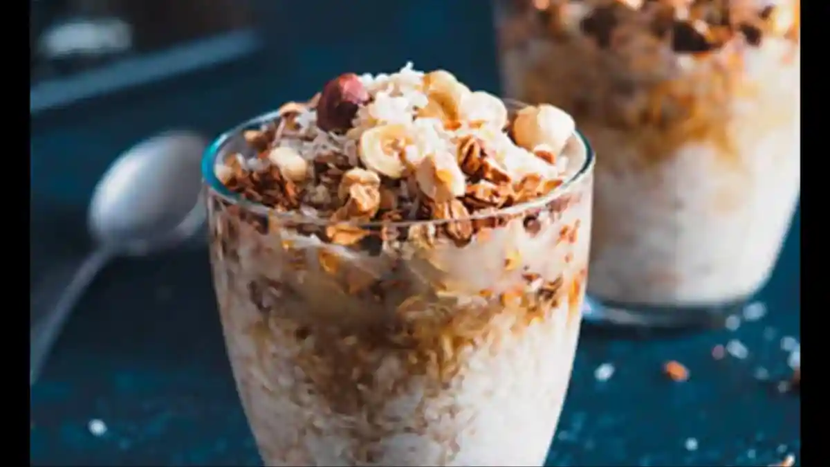 Mornings mark a fresh start, and the foods you choose at the beginning of the day can impact your energy levels, satiety, and overall well-being. Among many breakfast options, one simple yet effective combination stands out: ready-to-eat cereal with milk and fresh fruit. Tasty, convenient, and nourishing, this trio provides the body with fuel to start the day right.