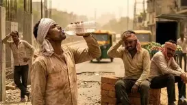 <h4>‘Most earnings spent on buying water’: Outdoor workers bear brunt of Delhi heat</h4><h4>In Delhi’s 45 degrees Celsius heat