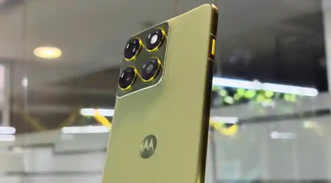Motorola Signature launched in India with 5