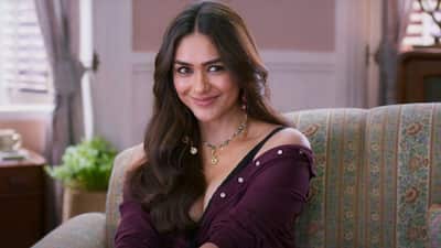 Mrunal Thakur is currently busy promoting her film Son of Sardaar 2, which was recently released in theatres. While the actress has been sharing happy reviews from the audience, the critics have given the film mixed reactions. Now, in her recent tweet, Mrunal has called the reviews misleading.