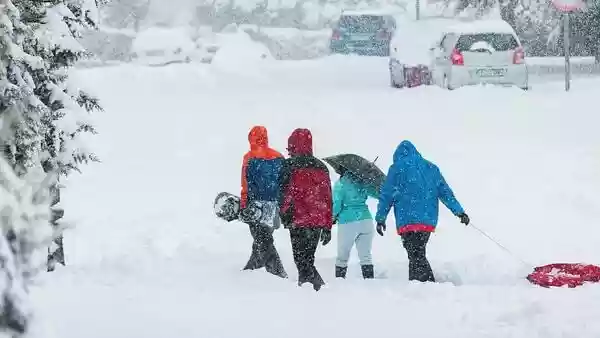 <strong>School delays and closings:</strong> Several public and private schools across the United States will open after a two-hour delay on Monday