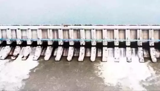 Mumbai faced a 600–1000 MLD water deficit. BMC is fast-tracking Gargai Dam, Pinjal Dam & Damanganga-Pinjal Link + 200 MLD Colaba desalination plant to